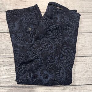 🍋Women’s Lululemon size 6 Speed Up Crop 21”🍋